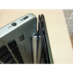 Ремонт Asus VivoBook S551L Экран шарнира